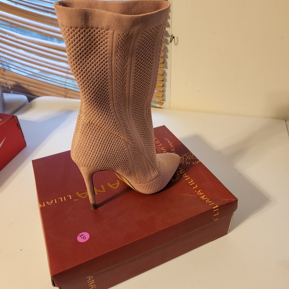 Boot heels - Picture 2 of 4